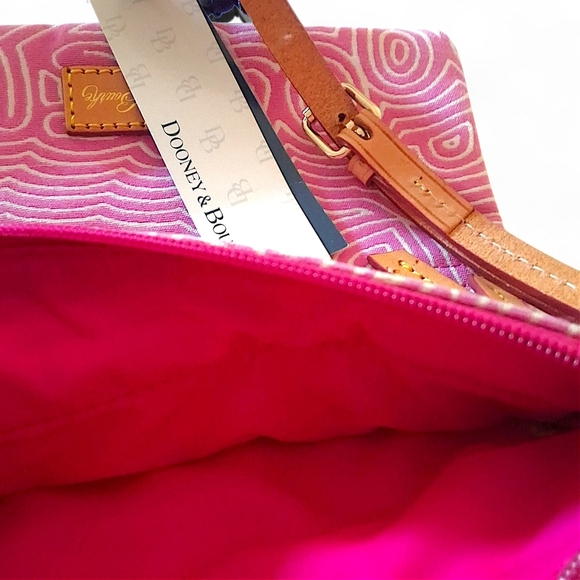 Dooney & Bourke Quilted Double Zip Crossbody – Pink Swirl Logo - Picture 8 of 13